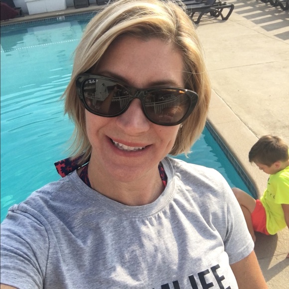 Meet your Posher, Patti - Picture 1 of 1